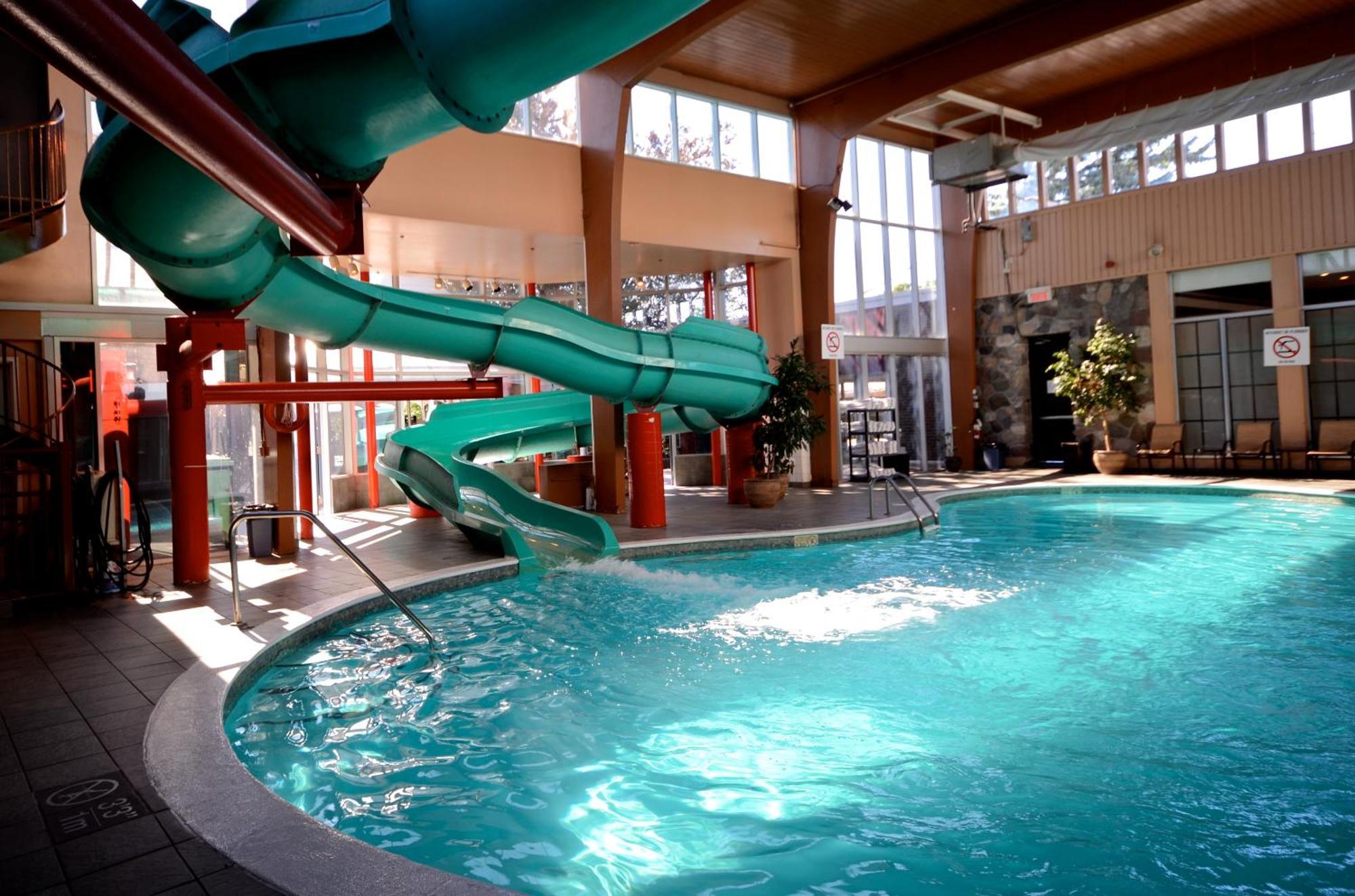 Armon Plaza Airpt, Trademark Collection By Wyndham 4* Montréal